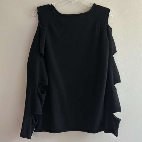 Skull Cashmere 100% cashmere black sweater with arm cutouts - Picture 5 of 10